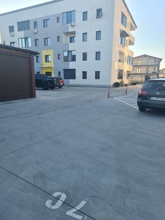 Închiriez  garsonieră