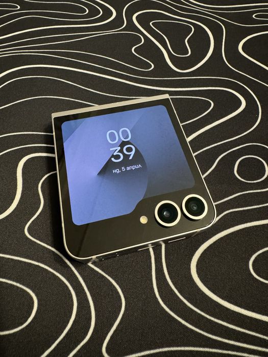 Samsung Galaxy Z flip 6