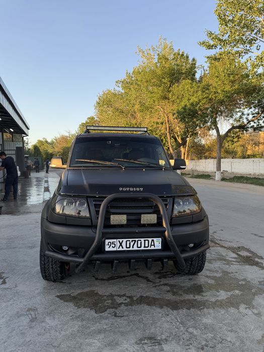 Uaz partiot sotiladi
