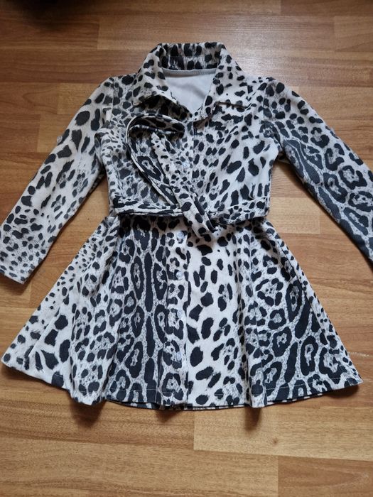 Rochie superba pentru 4-5 ani