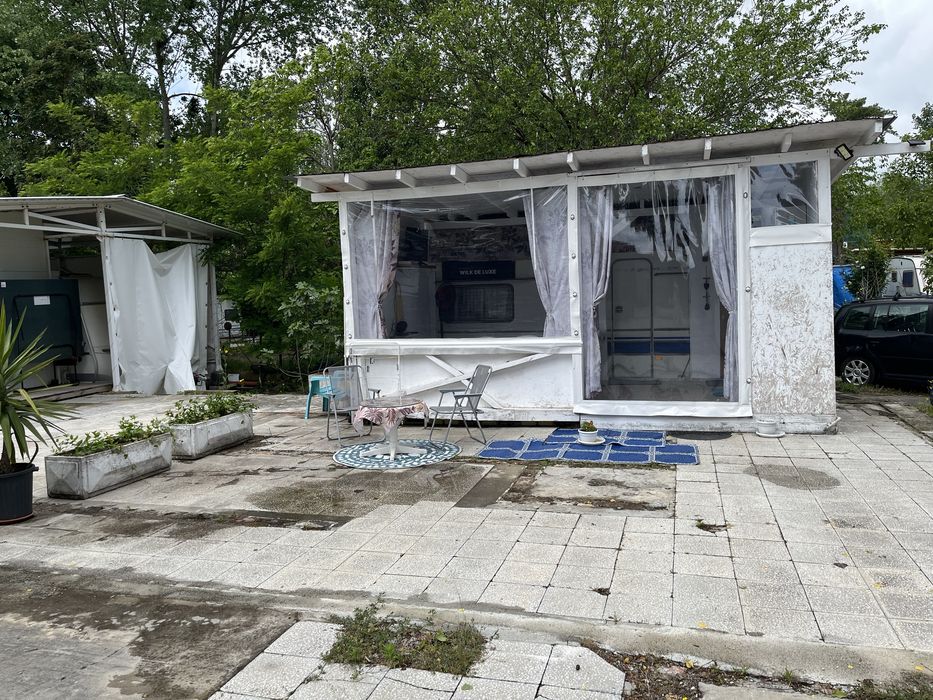 Каравана с навес