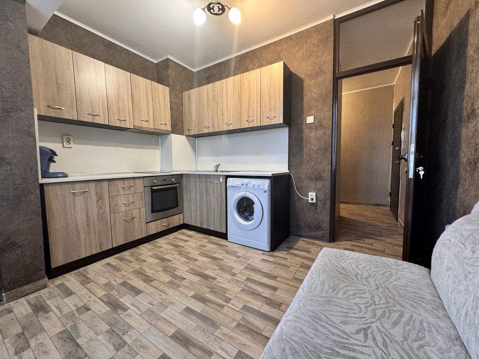 Продава се Двустаен апартамент в Плевен, Сторгозия - 60 кв.м за 1334 €/кв.м - Снимка #2