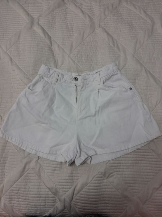 Джинсы и шорты  Bershka