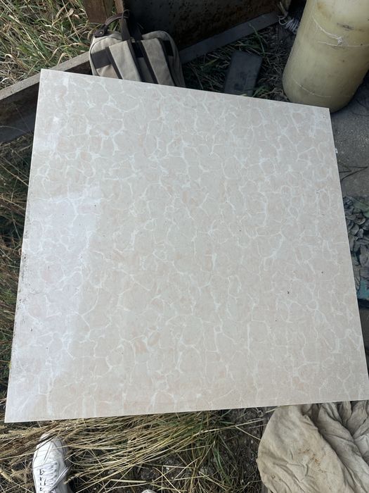 Продам плитку 60*60