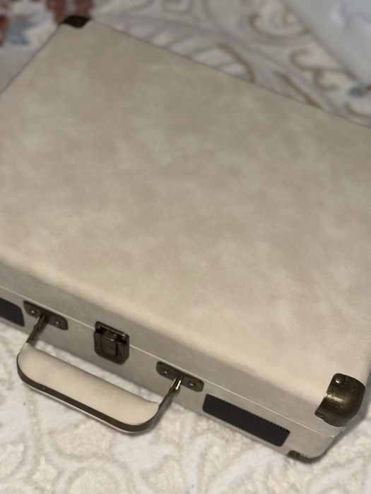 Продам проигрыватель Верный