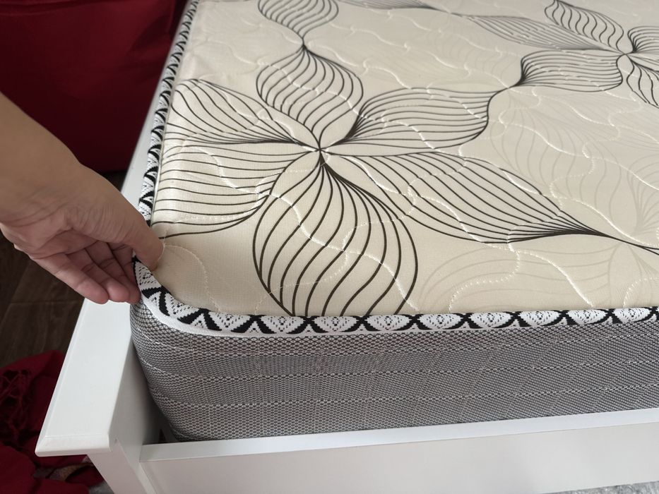 Матрас (180/200)