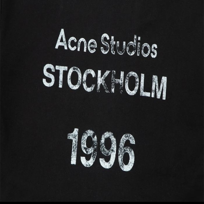 Футболка Acne Studios с пиндодо
