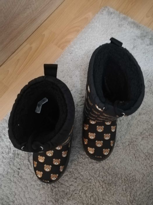 Оригинални! Нови! MOSCHINO