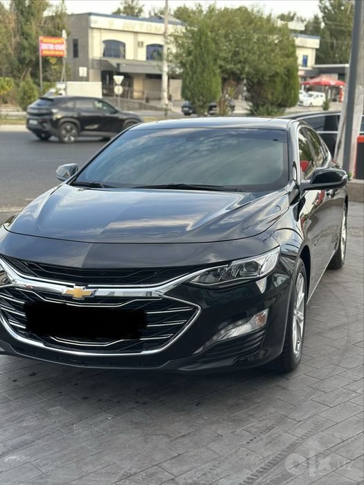Malibu 2 premer qora faqat parokda kraska bor qogan joyi tozaa