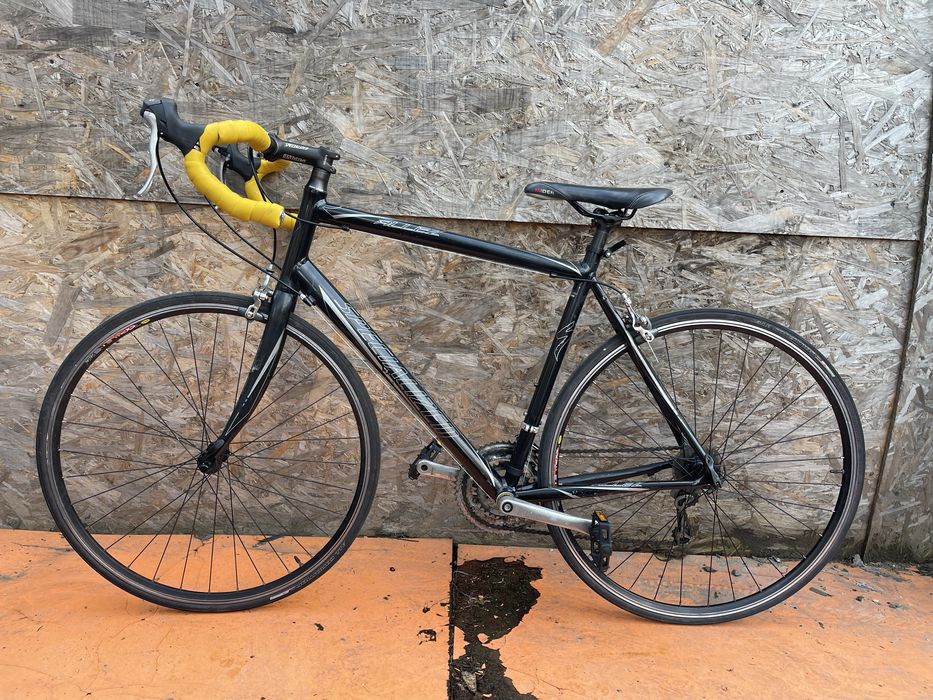 Bicicleta cursiera specialized allez furca carbon roti 28” cadru alumi