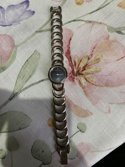 Vând ceas de damă Montine Diamond  DOAR CU PREDARE PERSONALĂ ÎN TIMIȘOARA