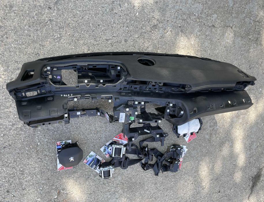 Peugeot 408 GT line kit airbag - plansa de bord - centuri siguranta
