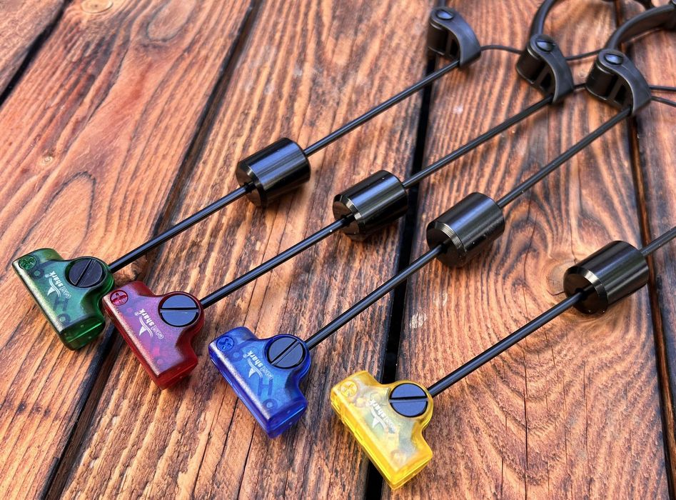 Комплект от 4 броя светещи обтегачи