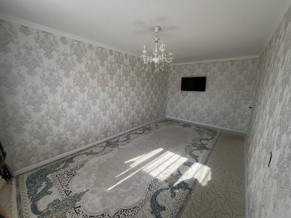 Продам 2 ком кв. на 8 мкр
