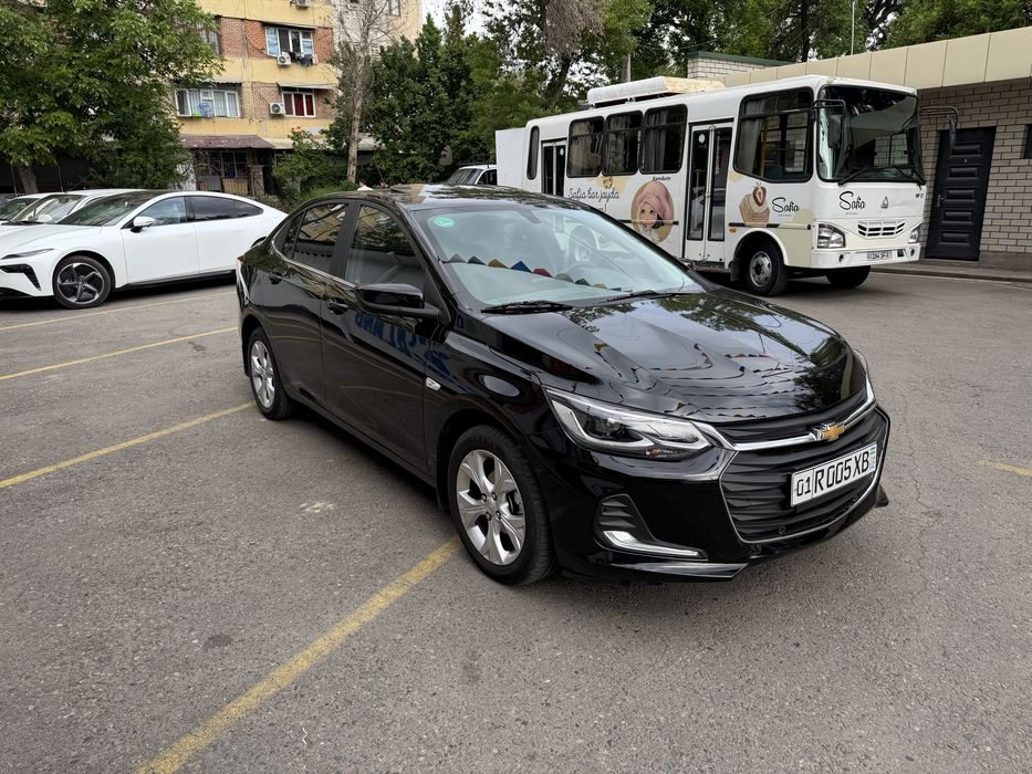 Chevrolet Onix 2026 — 3