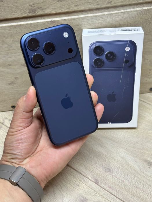 Продаётся Айфон 17 Pro 256г
