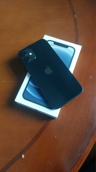Iphone 12 в отличном состоянии