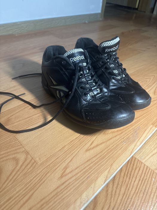 Повседневные кроссовки