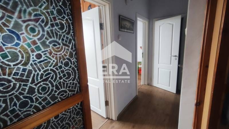 Тристаен апатамент под наем  с отделна кухня в кв. Младост