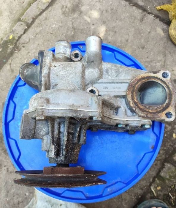 Водна помпа за Ауди В4