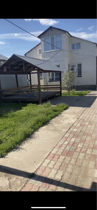 Сдам коттедж посуточно