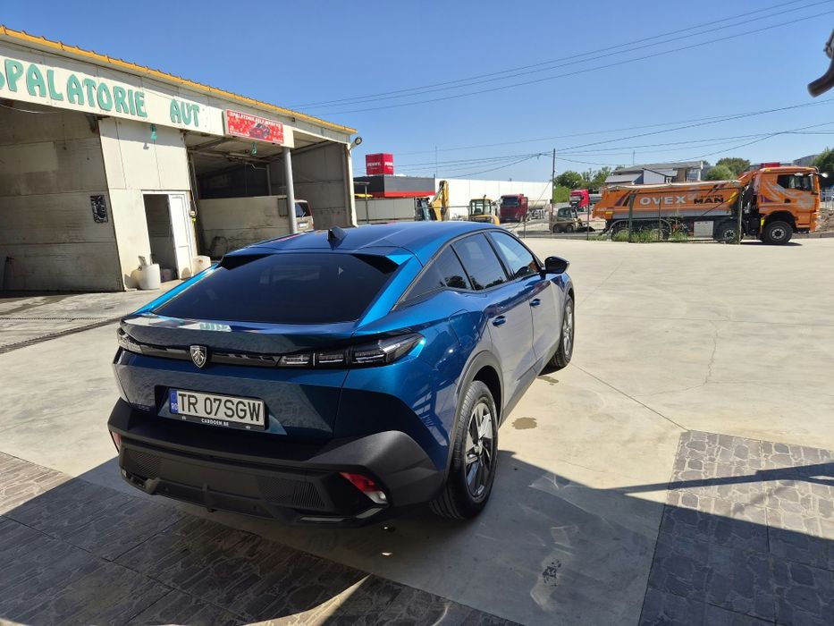 Peugeot 408 2025