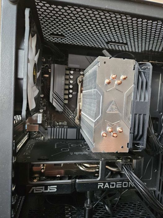 Настолен геймърски компютър