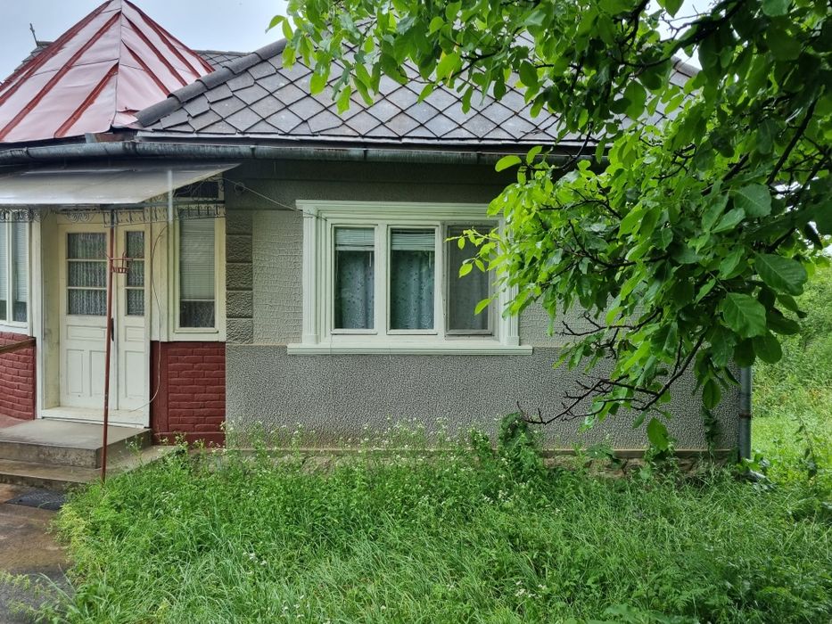 Vând casă în Calatele
