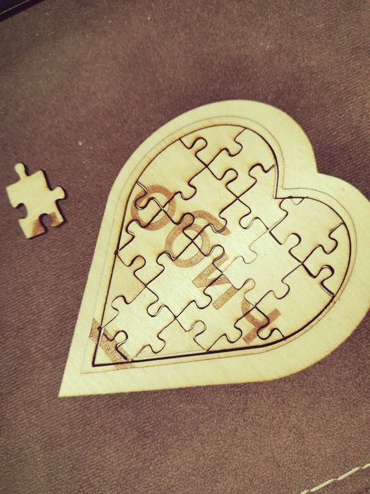 Дървени пъзели с лазерна пирография