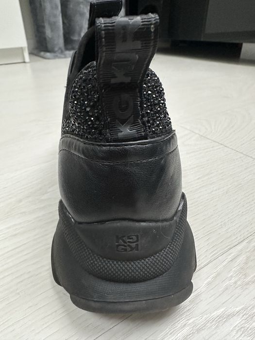 KURT GEIGER - кецове с камъни