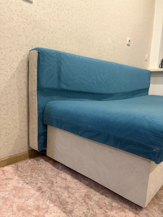 Диван б/у недорого
