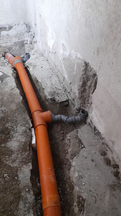 Meseriași constructori .instalații sanitare