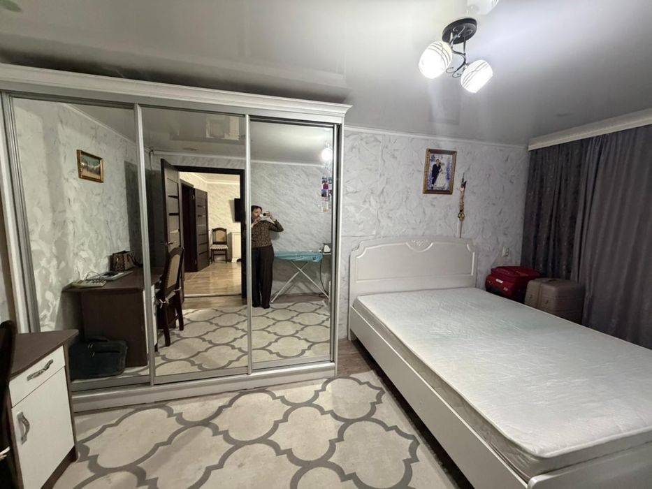 Спальный гарнитур