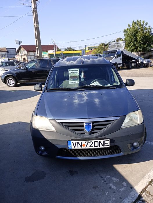 De vânzare 2 dacii Logan