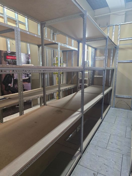 Стеллажи, полки продам