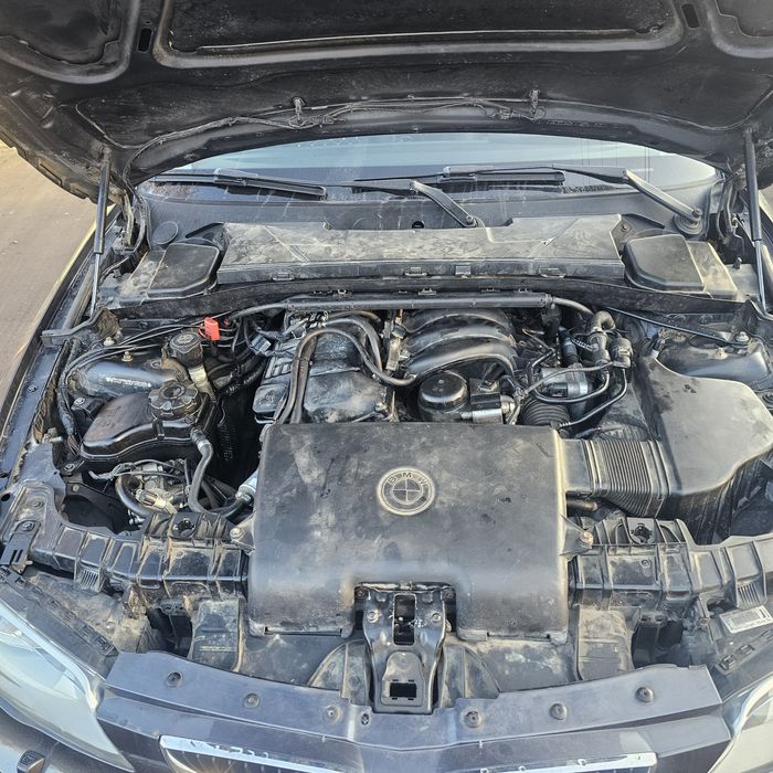 Бмв е87 116 бензин на части само .