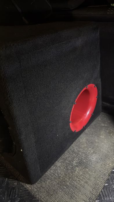 Subwoofer Reiss 1200wRMS+ Amplificator Taramps