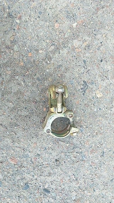 Хомут для строительных лесов