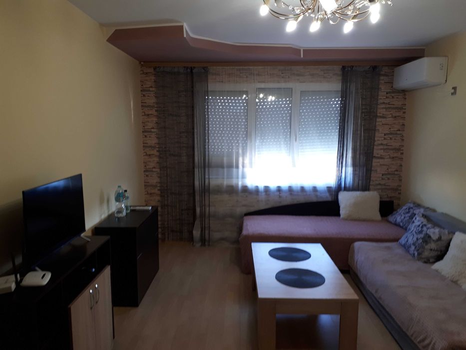 Дава се под наем Едностаен апартамент в Димитровград - 42 кв.м за 163.2 € - Снимка #1