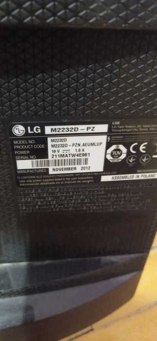 Монитор LG M2232D в перфектно състояние.