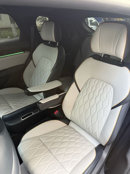 BYD TANG dual motor eng full pozisiya srochno sotiladi