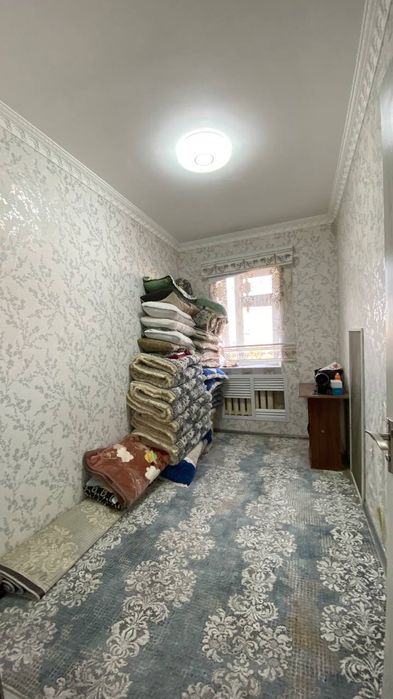 Продается 3 комнатная квартира на Себзаре ор метро Гафура Гуляма