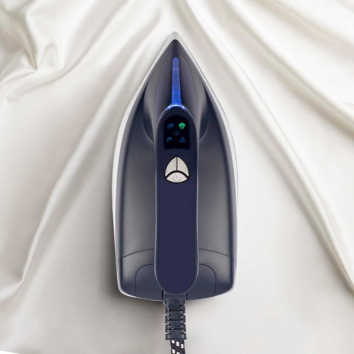 Stație de călcat cu abur H.Koenig V7, 2200 W