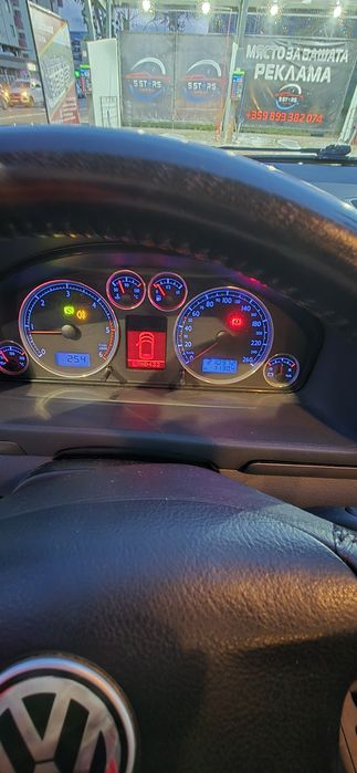 Volkswagen Sharan 1.9 TDI дизел 2002г