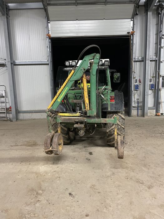 Vând macara pentru tractor !