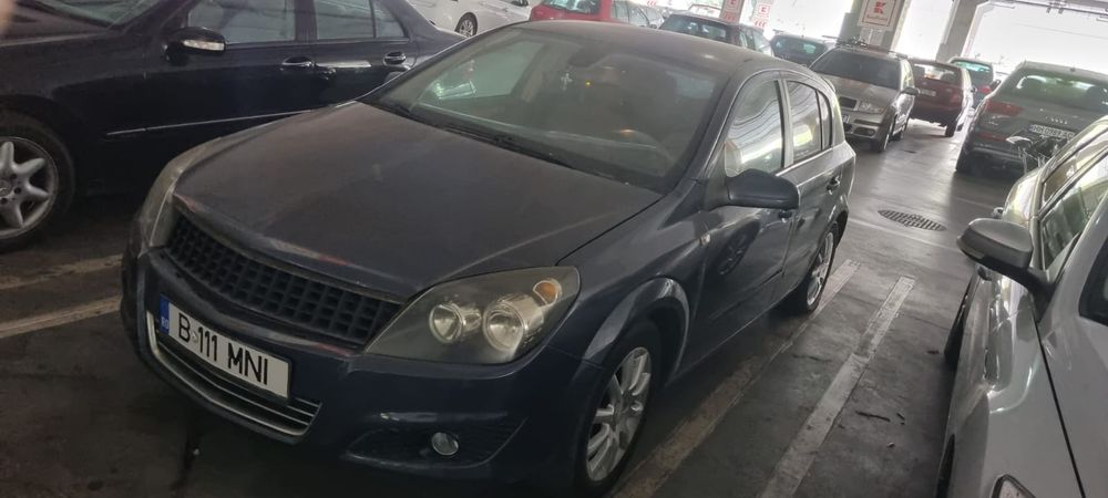 Usa hatchback break Opel Astra H stânga dreapta fata spate usi z168