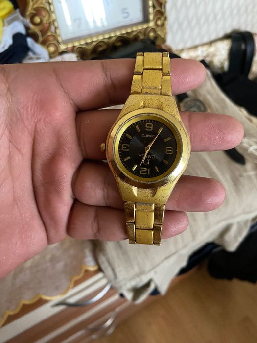 Продавам кварцови часовници