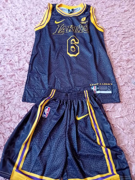 Чисто нов оригинален екип на Los Angelis Lakers - LeBron James