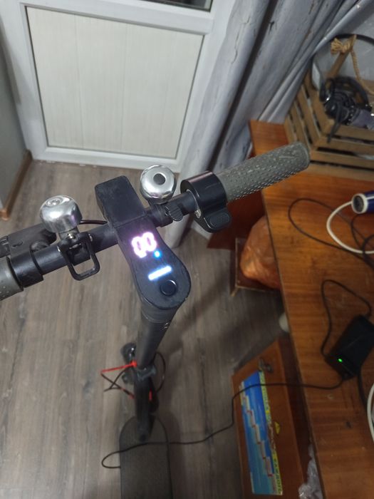 Электросамокат бу KUQUAY S1