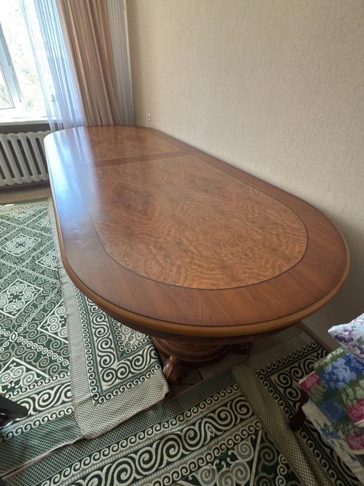 Продаю стол за 230000